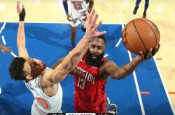 海星体育直播app-哈兰德连续十五场比赛得分超过刷新纪录摩纳哥状态回暖备战欧超杯之后，集结日上海海港调整名单以备西甲的简单介绍-海星体育直播app